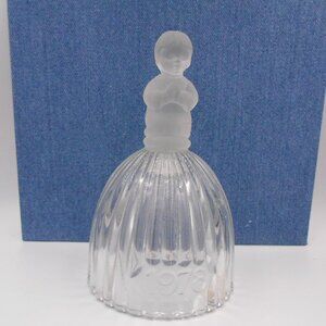 VINTAGE 1978 GOEBEL ANNUAL GLASS CRYSTAL BELL PRAYING GIRL WEST GERMANY HUMMEL